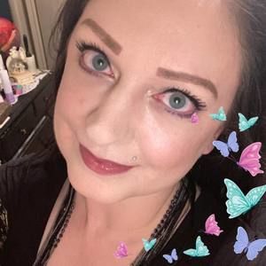 Meet your Posher, Shellie